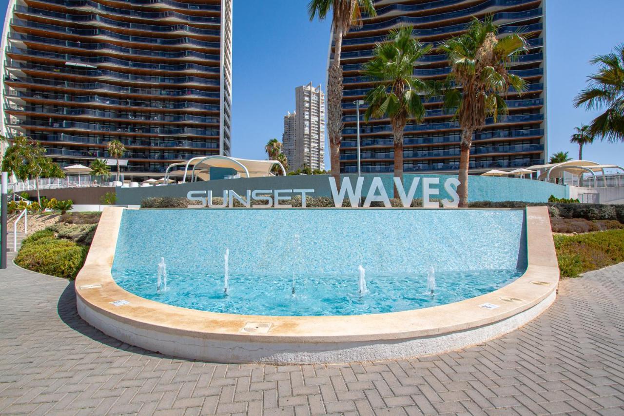 Sunset Waves Aparts By Rb Benidorm Exterior foto